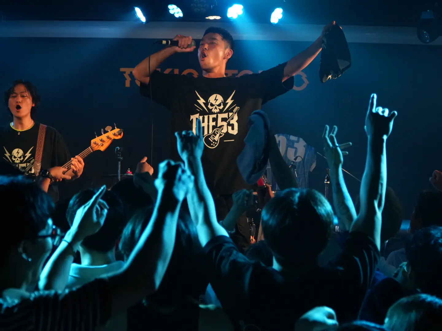 THE53のライブ風景